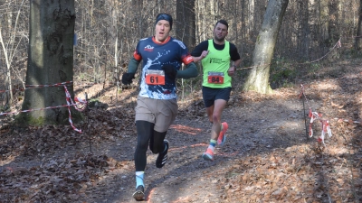 Zur Rennhälfte liegt Tobias Keilwerth noch vor Steffen Brenner, im Ziel ist die Reihenfolge umgekehrt. (Foto: Jörg Behrendt)