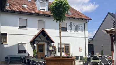 Vom 25. bis 28. Juli 2025 wartet ein tolles Programm auf alle Gäste aus nah und fern. Statten Sie Weinbau Dürr einen Besuch ab und feiern Sie mit! (Foto: Julia Dürr-Döppert )