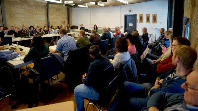 Voll war der Bürgersaal bei der konstituierenden Sitzung des Wilhermsdorfer Marktgemeinderats.<br> (Foto: Heinz Wraneschitz Redaktionsbüro bildtext.de)