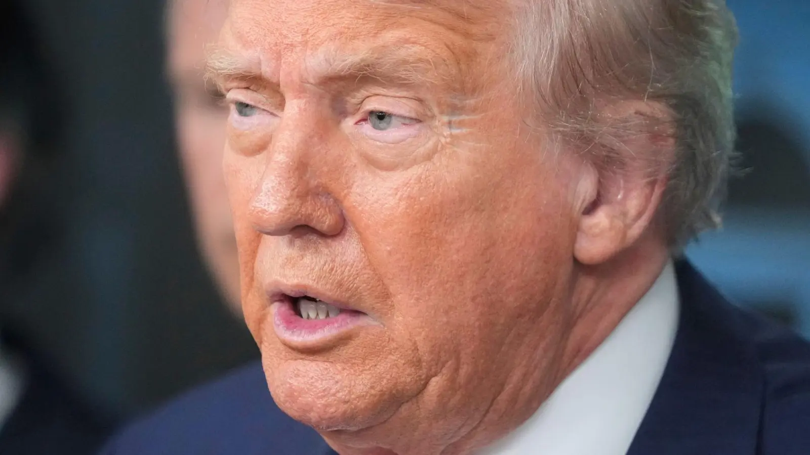 US-Präsident Trump will doch keine Zölle auf Gold erheben. (Foto: Mark Schiefelbein/AP/dpa)