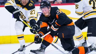 Tigers-Neuzugang Wade Allison (Mitte) bringt Erfahrung aus der NHL mit. (Archivbild) (Foto: Chris Szagola/AP/dpa)