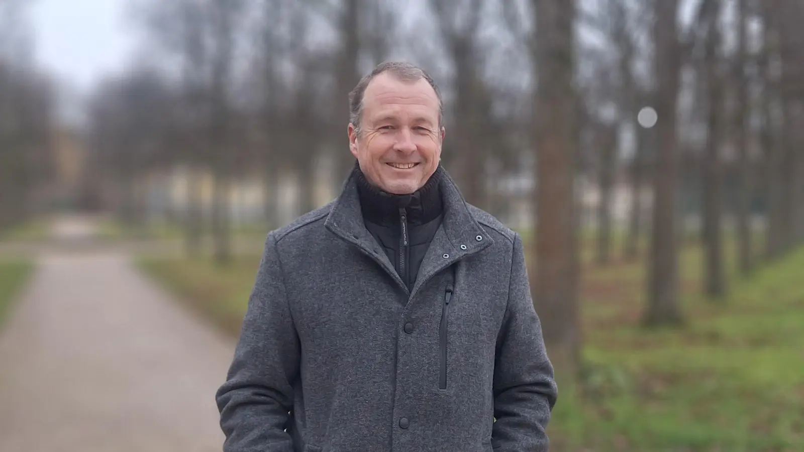 Markus Erlinger, Bezirksvorsitzender des BLLV, wünscht sich eine flexiblere Ausbildung für Lehrerinnen und Lehrer. Dadurch könnten Personalengpässe besser abgefedert werden. (Foto: Daniela Ramsauer)