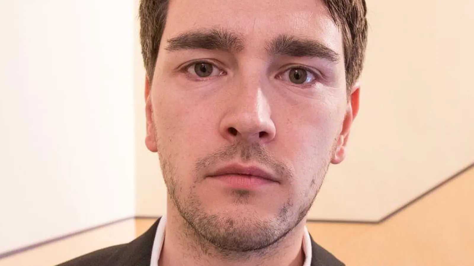 Gilt nicht nur online oder per Telefon: Das 14-tägige Widerrufsrecht greift auch bei Verträgen, die an der Haustür abgeschlossen wurden. (Foto: Christin Klose/dpa-tmn)