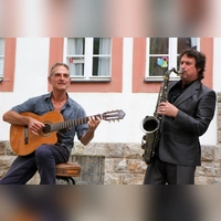 Mit voller Hingabe spielen Manfred Holub (links) und Matthias Kaiser ihre Instrumente seit mehr als vier Jahrzehnten. (Foto: Alexander Rausch)