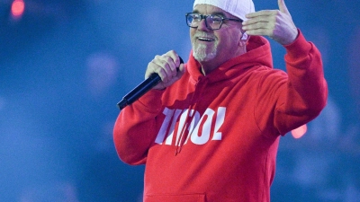 Er kommt „ausm Landl Tirol“: DJ Ötzi. (Foto: Jens Kalaene/dpa)