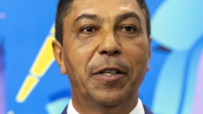 Bayern-Legende Giovane Elber zogt das deutsche Duell. (Foto: Salvatore Di Nolfi/KEYSTONE/dpa)