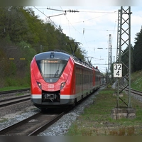 Der S-Bahn-Verkehr auf der Linie S4 ist wegen der Streckensperrung Ansbach–Crailsheim weiterhin stark beeinträchtigt. (Symbolbild: Manfred Blendinger)