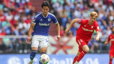 Soichiro Kozuki (l) wird ein „Löwe“. (Foto: Tim Rehbein/dpa)