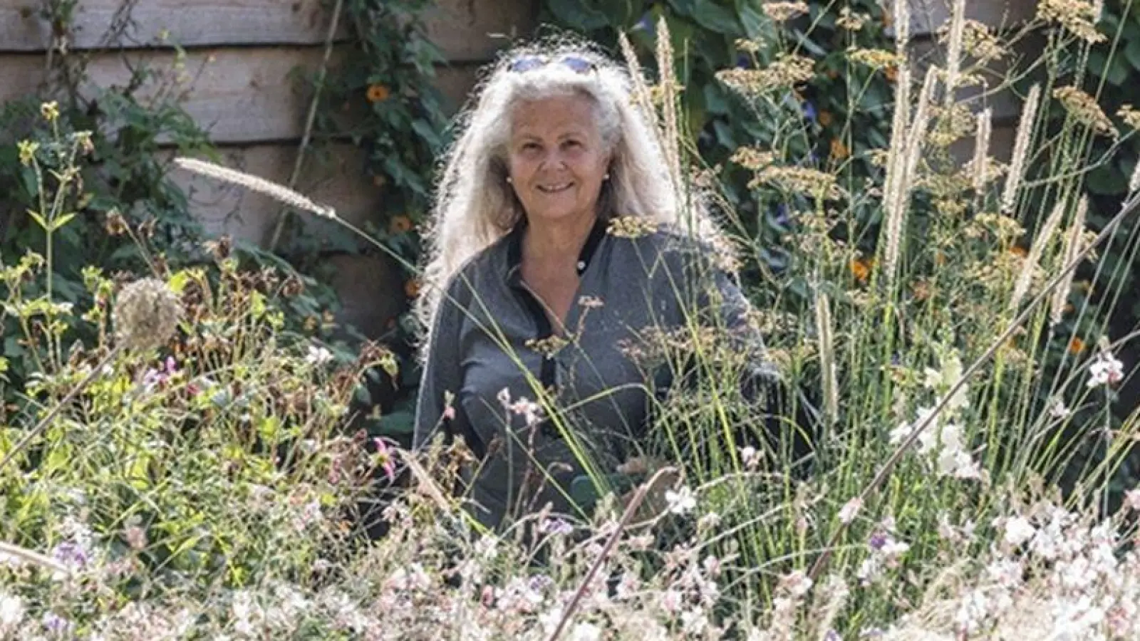 Hanne Roth plant seit mehr als drei Jahrzehnten Blühkonzepte für bayerische Gartenschauen – 2027 auch den Kurpark Bad Windsheim. (Foto: privat)