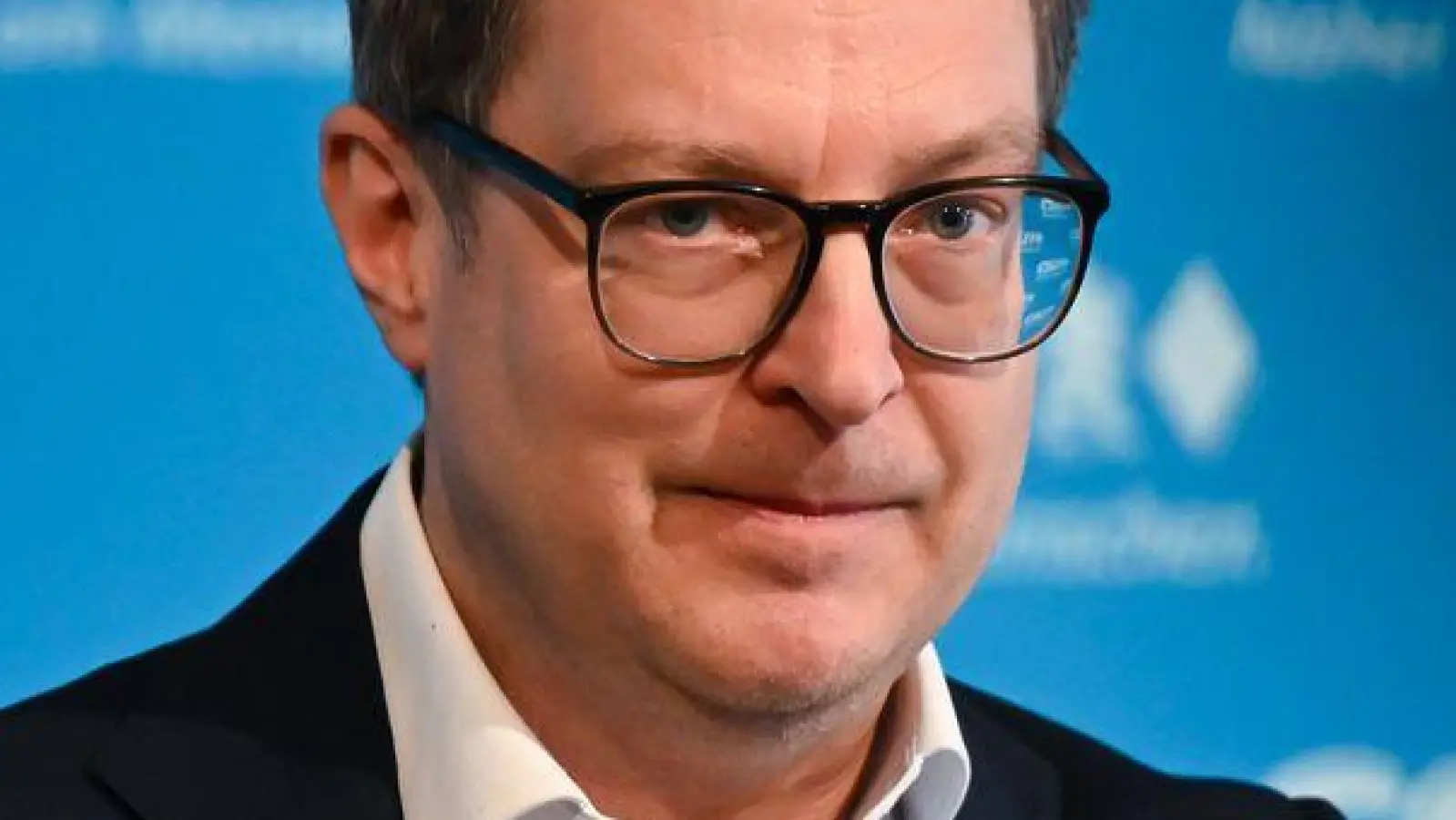 Die CSU bremst bei einem möglichen Social-Media-Verbot. (Foto: Sven Hoppe/dpa)