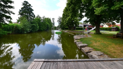 Das Altmühlbad in Leutershausen hat einen ganz besonderen Flair für Badegäste. (Foto: Jim Albright)