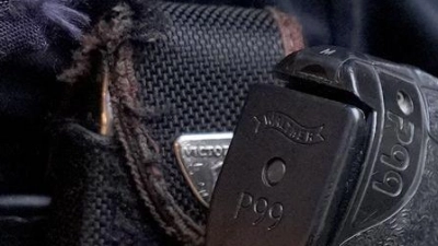 Nach dem derzeitigen Stand der Ermittlungen hat der 33-Jährige laut Polizei die Einsatzkräfte mit einer Schere angegriffen. (Symbolbild) (Foto: Marcus Brandt/dpa)