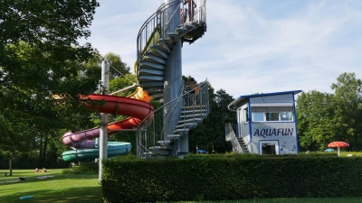 Die fast 80 Meter lange Rutsche ist die Hauptattraktion für die Kinder. (Foto: Ulli Ganter)