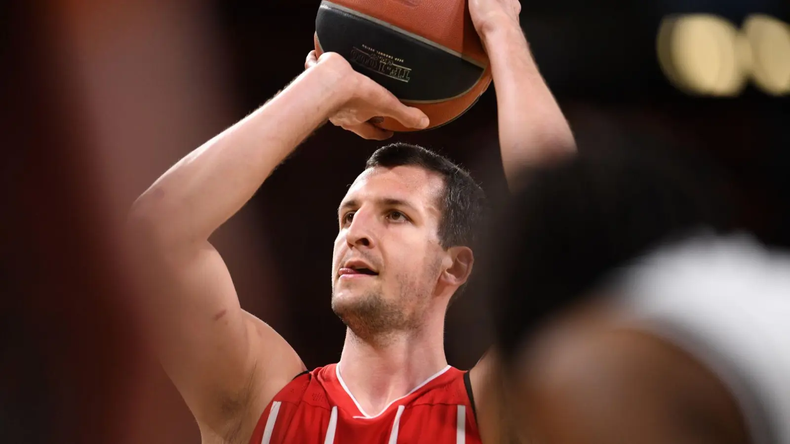 Basketballer Paul Zipser von Bayern München. (Foto: Tobias Hase/dpa)