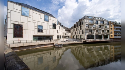 Pokémon trifft Raumfahrt: Im Nürnberger Zukunftsmuseum ist eine neue Ausstellung rund um Weltraum, ESA und Astronaut-Pikachu gestartet. (Archivbild) (Foto: Daniel Karmann/dpa)