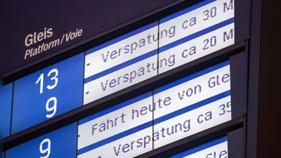 Die Bahn knackte im Mai bei der Pünktlichkeit im Fernverkehr erneut die 60-Prozent-Schwelle. (Archivbild) (Foto: Fabian Sommer/dpa)