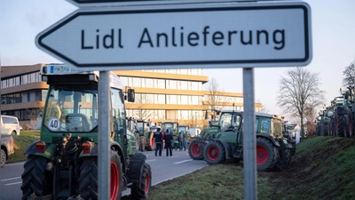Die Bauern protestierten gegen die Preispolitik von Lidl.  (Foto: Marijan Murat/dpa)