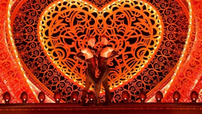 Das Musical „Moulin Rouge“ feiert im Herbst Premiere in Hamburg. (Archivfoto) (Foto: Thomas Banneyer/dpa)