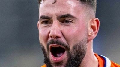 Darmstadts Marco Richter bejubelt seinen frühen Treffer zum 1:0. (Foto: David Inderlied/dpa)