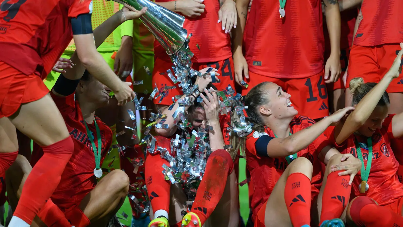  In der „Football Money League“ kletterten die Münchnerinnen unter die weltweit zehn umsatzstärksten Clubs. (Foto: Robert Michael/dpa)