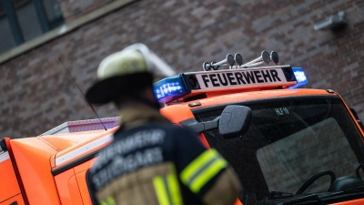 Der 74-Jährige konnte nur noch tot aus dem brennenden Haus geborgen werden. (Symbolbild) (Foto: Marijan Murat/dpa)