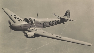 Eine Focke-Wulf 58 Weihe: Insgesamt 1668 Flugzeuge dieses Typs wurden in verschiedenen Versionen gebaut. Die zweimotorigen Maschinen kamen oft bei Übungsflügen zum Einsatz. (Foto: Polnische Nationalbibliothek)