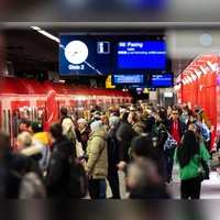 Fast alle S-Bahnlinien sind in München auf der Stammstrecke unterwegs. (Archivbild) (Foto: Lukas Barth/dpa)