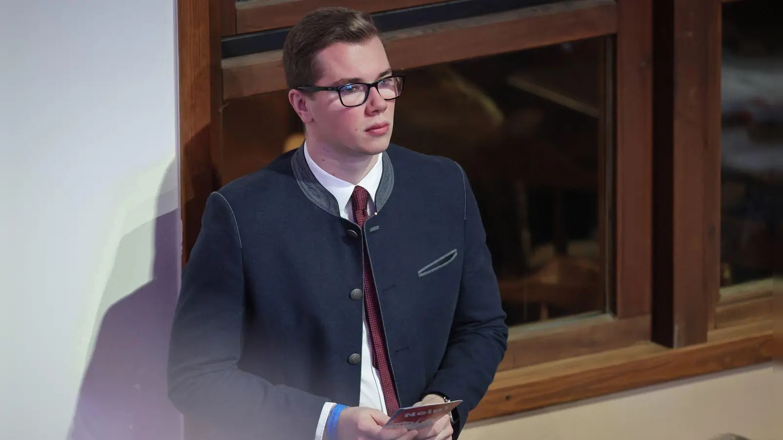 Die Staatsanwaltschaft Würzburg wirft Daniel Halemba unter anderem Volksverhetzung, Geldwäsche und Nötigung vor. (Archivbild) (Foto: Daniel Löb/dpa)