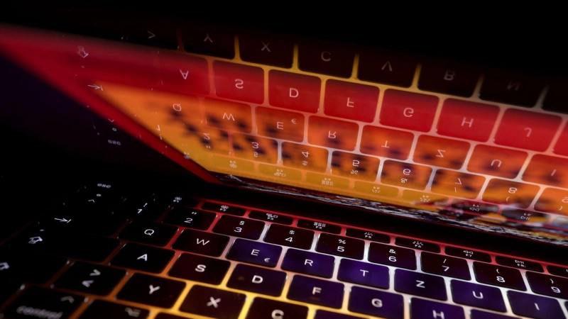 Gefälschte Fenster täuschen Echtheit vor: Beim Browser-im-Browser-Phishing werden Anmeldefenster innerhalb einer Webseite nachgebaut. (Foto: Karl-Josef Hildenbrand/dpa)