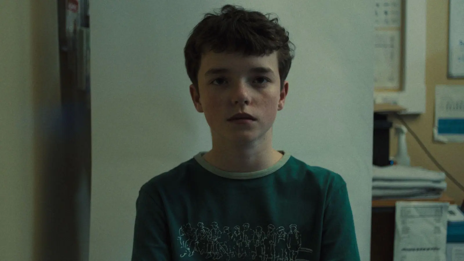 Owen Cooper spielt Jamie Miller in der britischen Netflix-Serie „Adolescence“. Der 13-Jährige wird in der Serie verdächtigt, eine Mitschülerin ermordet zu haben. Die vierteilige Serie ist seit 13. März auf Netflix verfügbar. (Foto: -/Netflix/dpa)