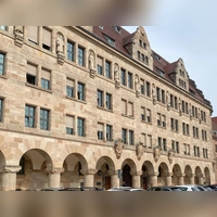 Der Angriff geschah im Nürnberger Justizzentrum. Dort verhandeln die Familiensenate des Oberlandesgerichts.  (Archivbild: Manfred Blendinger)