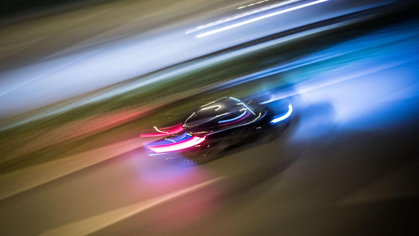 Raser flieht vor Polizei - bis ihm der Sprit ausgeht | FLZ.de
