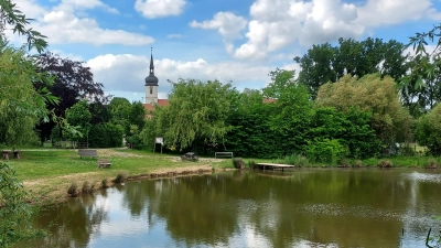 Am Freizeitsee in Ulsenheim wird in diesem Jahr die Jungweinprobe stattfinden.  (Foto: Ramona Emmert)