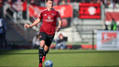 Robin Knoche kehrt beim 1. FC Nürnberg in die Startelf zurück. (Archivbild) (Foto: Daniel Karmann/dpa)