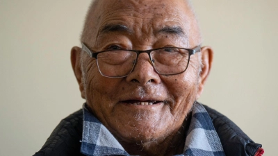 Kanchha Sherpa war der letzte Überlebende der Everest-Expedition 1953 um Edmund Hillary und Tenzing Norgay. Der 92-Jährige starb nach Angaben seiner Familie zu Hause in Kathmandu. (Archivbild) (Foto: Niranjan Shrestha/AP/dpa)