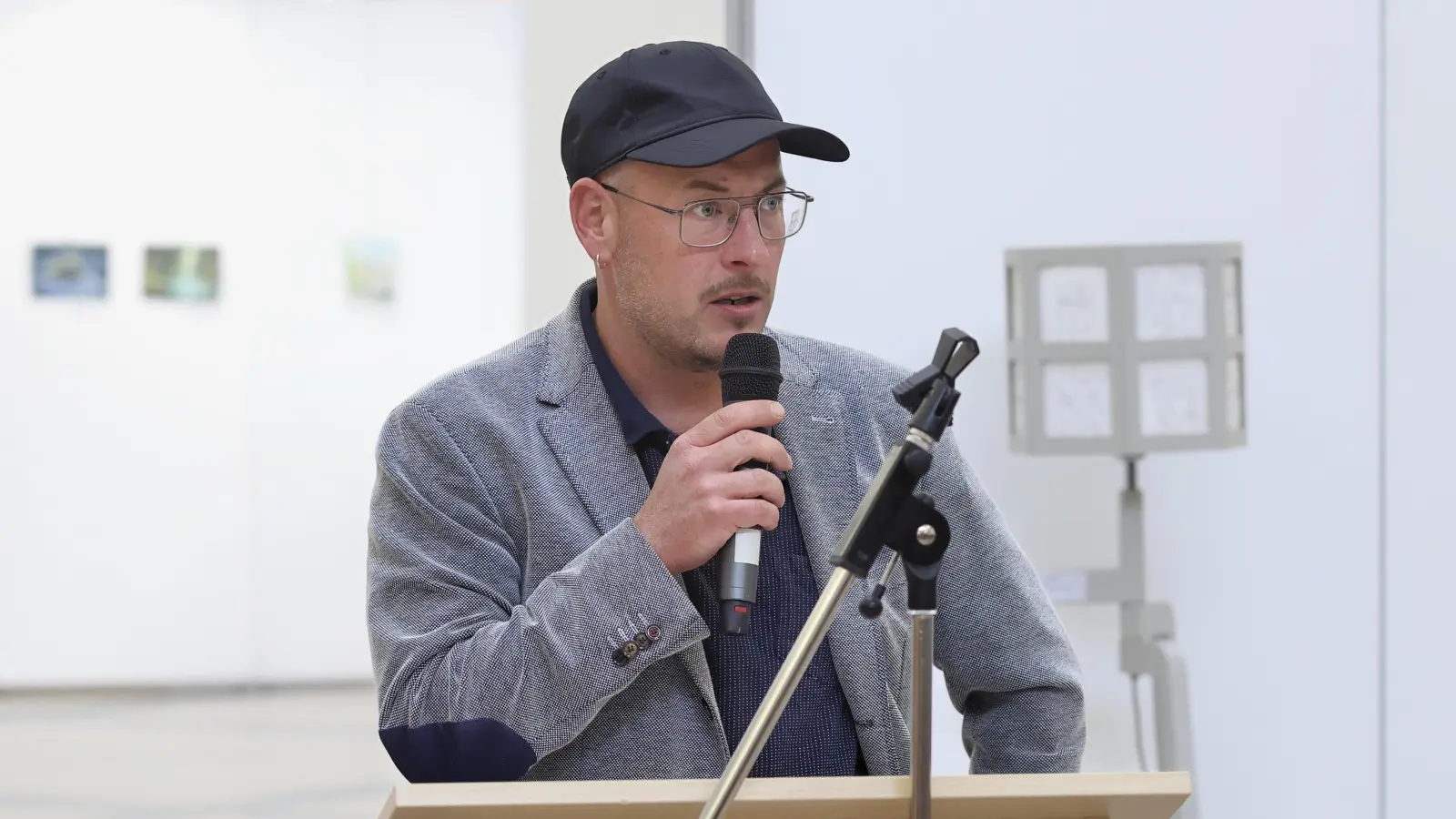 Organisiert die zweiten Ornbauer Kunsttage: der Künstler Johannes Vetter. (Archivfoto: Thomas Wirth)