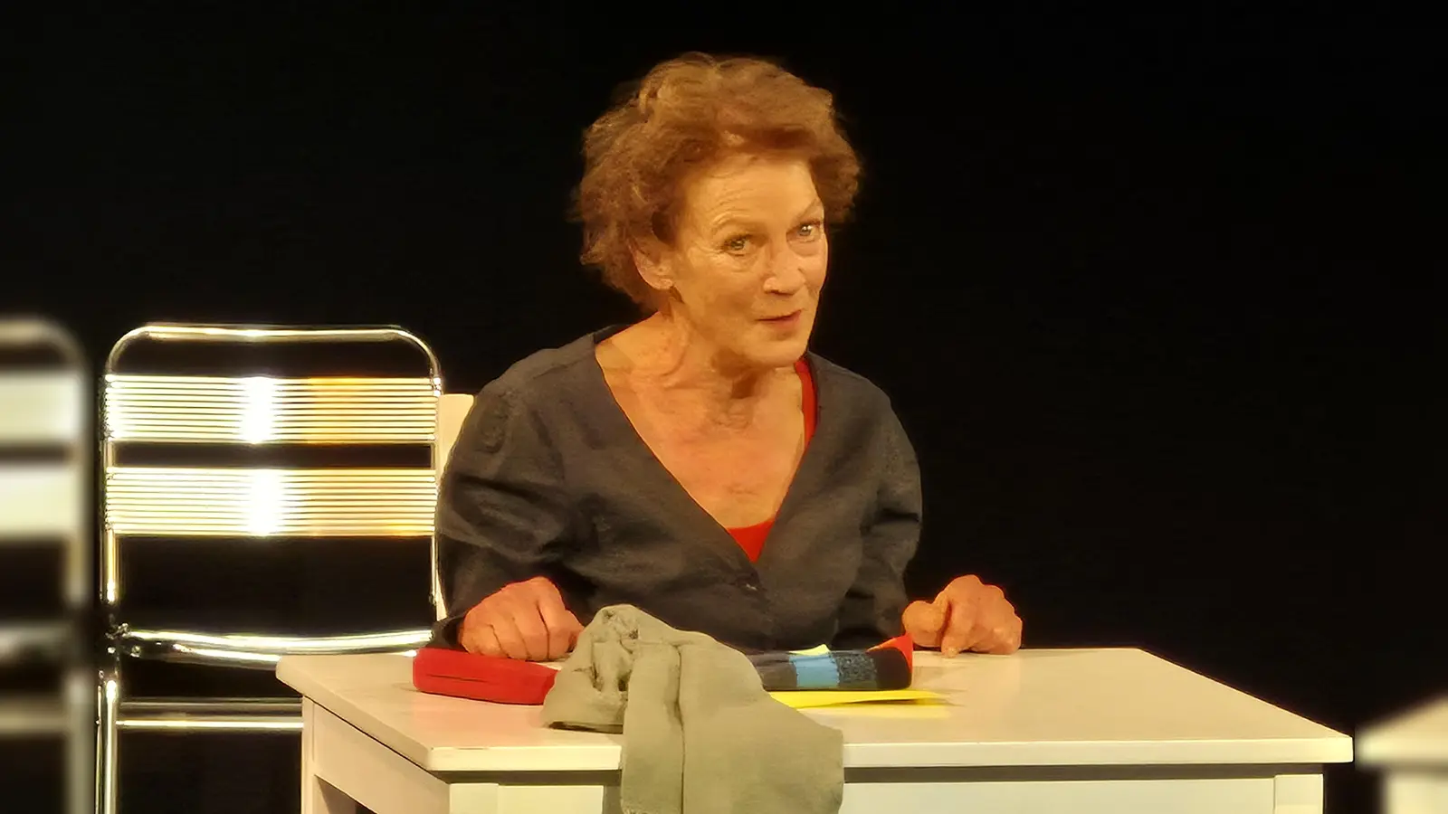 Schauspielerin Léonie Thelen überzeugte am Landestheater Dinkelsbühl bei der Premiere von „Oskar und die Dame in Rosa”. (Foto: Martina Kramer)