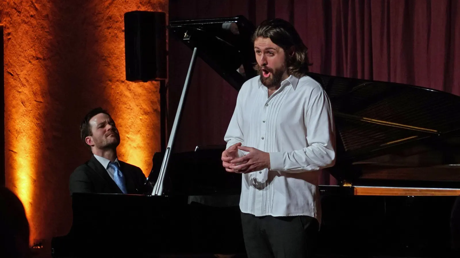 Interpretieren Franz Schuberts „Winterreise“: der Pianist Ammiel Bushakevitz und der Bariton Konstantin Krimmel. (Foto: Elke Walter)