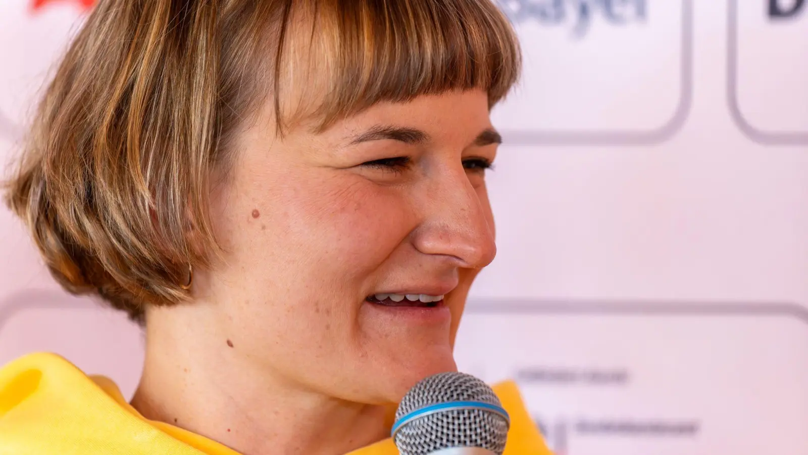 Fahnenträgerin 2.0: Anna-Lena Forster. (Foto: Philipp von Ditfurth/dpa)