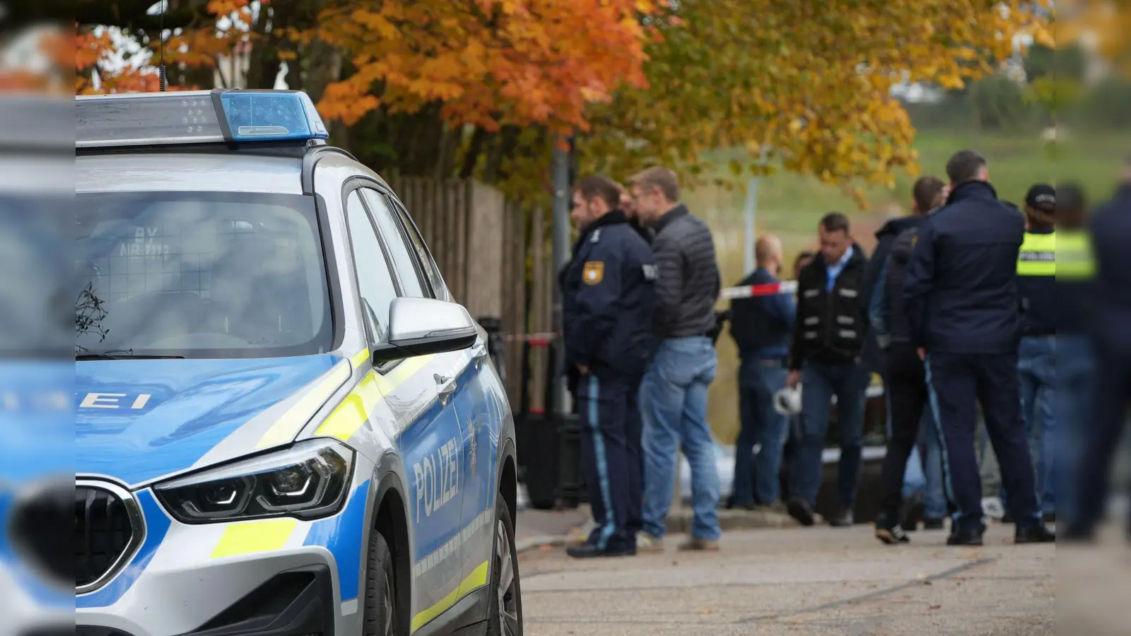 Angehörige wählten nach der Tat den Notruf und riefen die Polizei. (Foto: Felix Kirberg/dpa)
