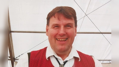 Bernd Herbolzheimer schmeißt nur widerstrebend ein Stück aus dem Repertoire: „Mir gefallen halt einfach alle.“ (Foto: Bläserchor Reusch)