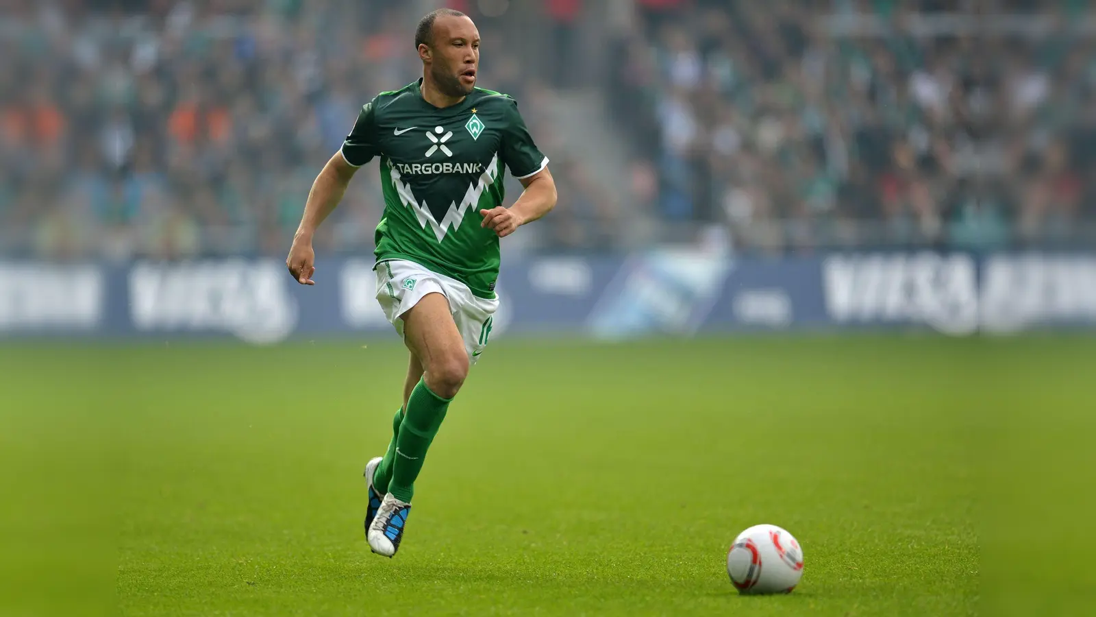 Mikael Silvestre und andere Ex-Fußballstars fordern das Aus für Infantino. (Archivbild) (Foto: picture alliance / dpa)