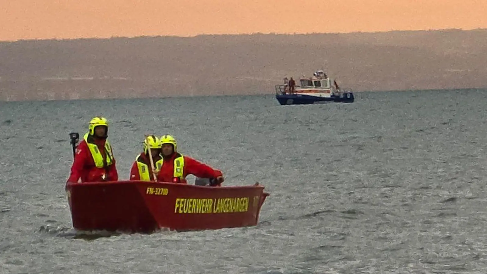 Eine 65-Jährige ist nach einem Sturz vom Boot im Bodensee ertrunken.  (Foto: Wasserwacht Nonnenhorn/dpa)