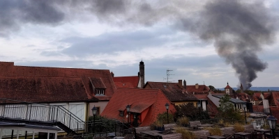 Die Rauchwolke war weithin in der Altstadt von Rothenburg zu sehen. (Foto: Klaus Zerkowski)