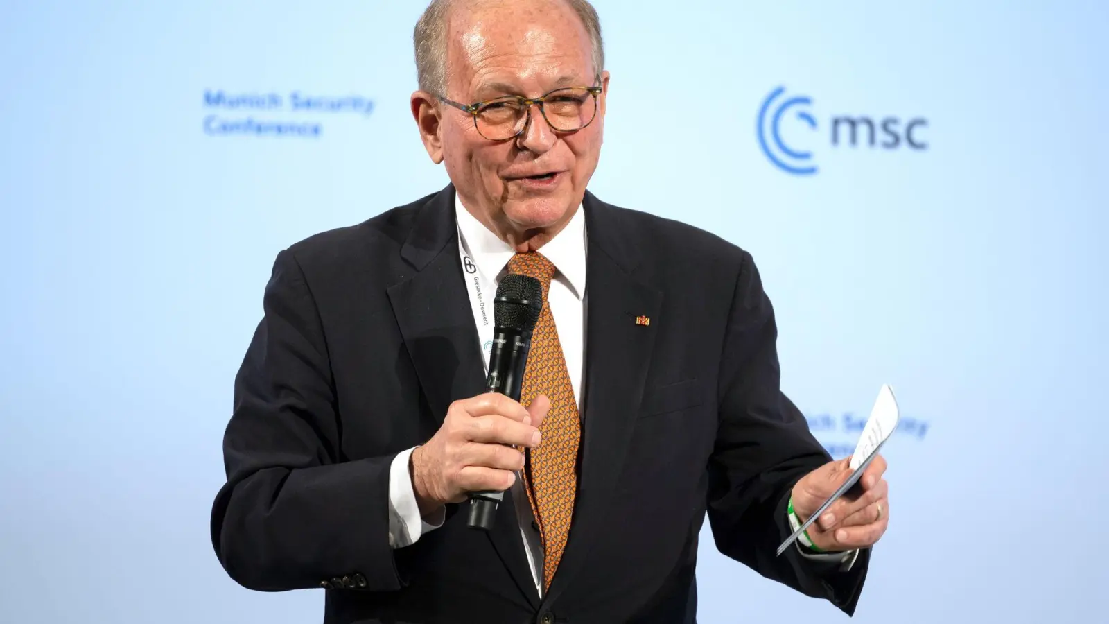 Wolfgang Ischinger bei seiner Abschlussrede zur Münchner Sicherheitskonferenz im vergangenen Jahr. (Foto: Sven Hoppe/dpa)