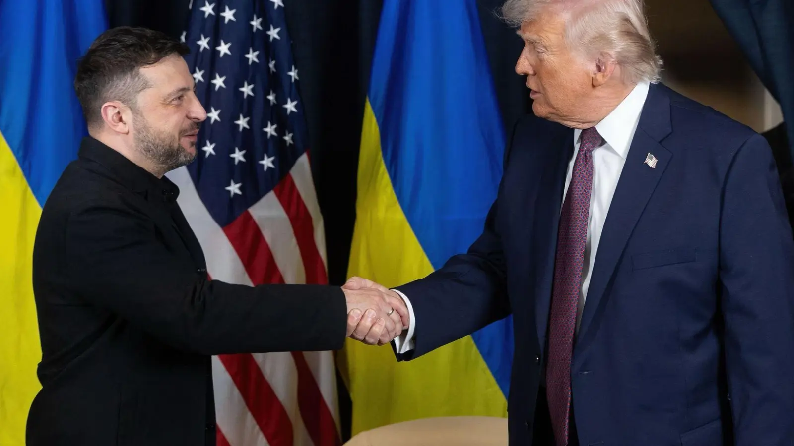 US-Präsident Trump erwartet Regierungskreisen zufolge den ukrainischen Präsidenten Selenskyj zu einem neuen Treffen in Washington. (Archivfoto) (Foto: Ukraine Presidency/Ukrainian Pre/Planet Pix via ZUMA Press Wire/dpa)