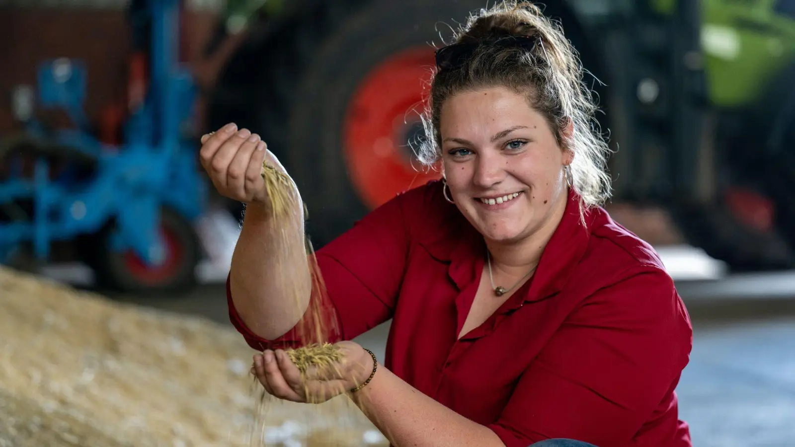 Im Moment arbeitet Marie Saudhof hauptberuflich bei der Landjugend Sachsen-Anhalt, die sich als Interessenvertretung für junge Leute in ländlichen Regionen sieht. (Foto: Hendrik Schmidt/dpa)