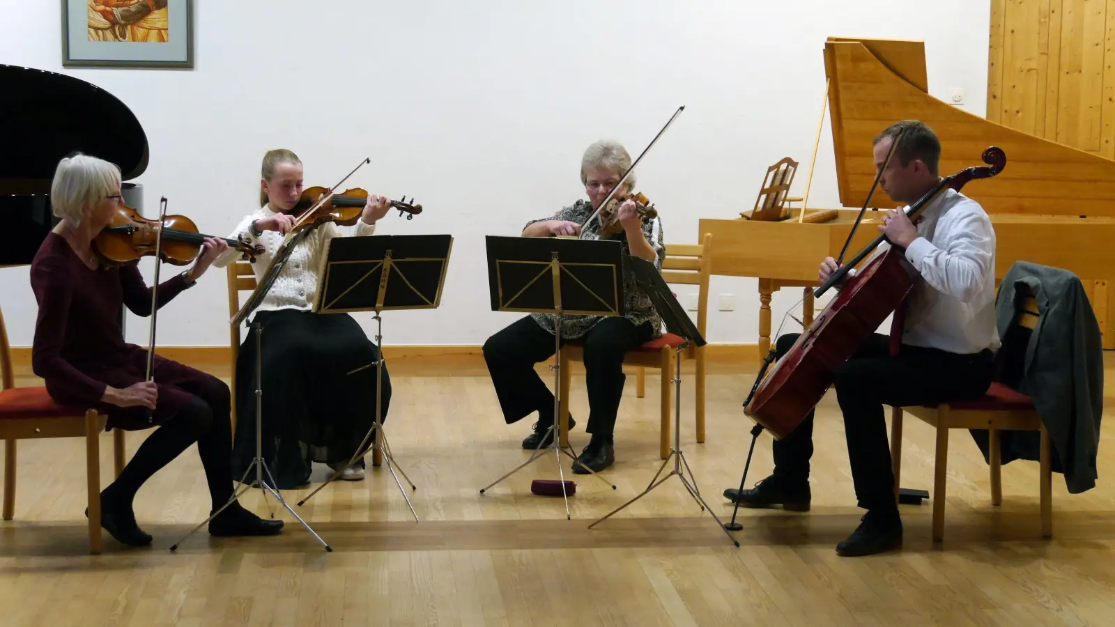 Neu in Neustadt: Ein Streichquartett mit vier ambitionierten Musikern des Kammerorchesters. (Foto: Rüdiger Pfeiffer)