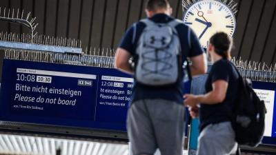 Es ist unklar, wann die Strecke wieder freigegeben wird. (Foto: Christoph Reichwein/dpa)
