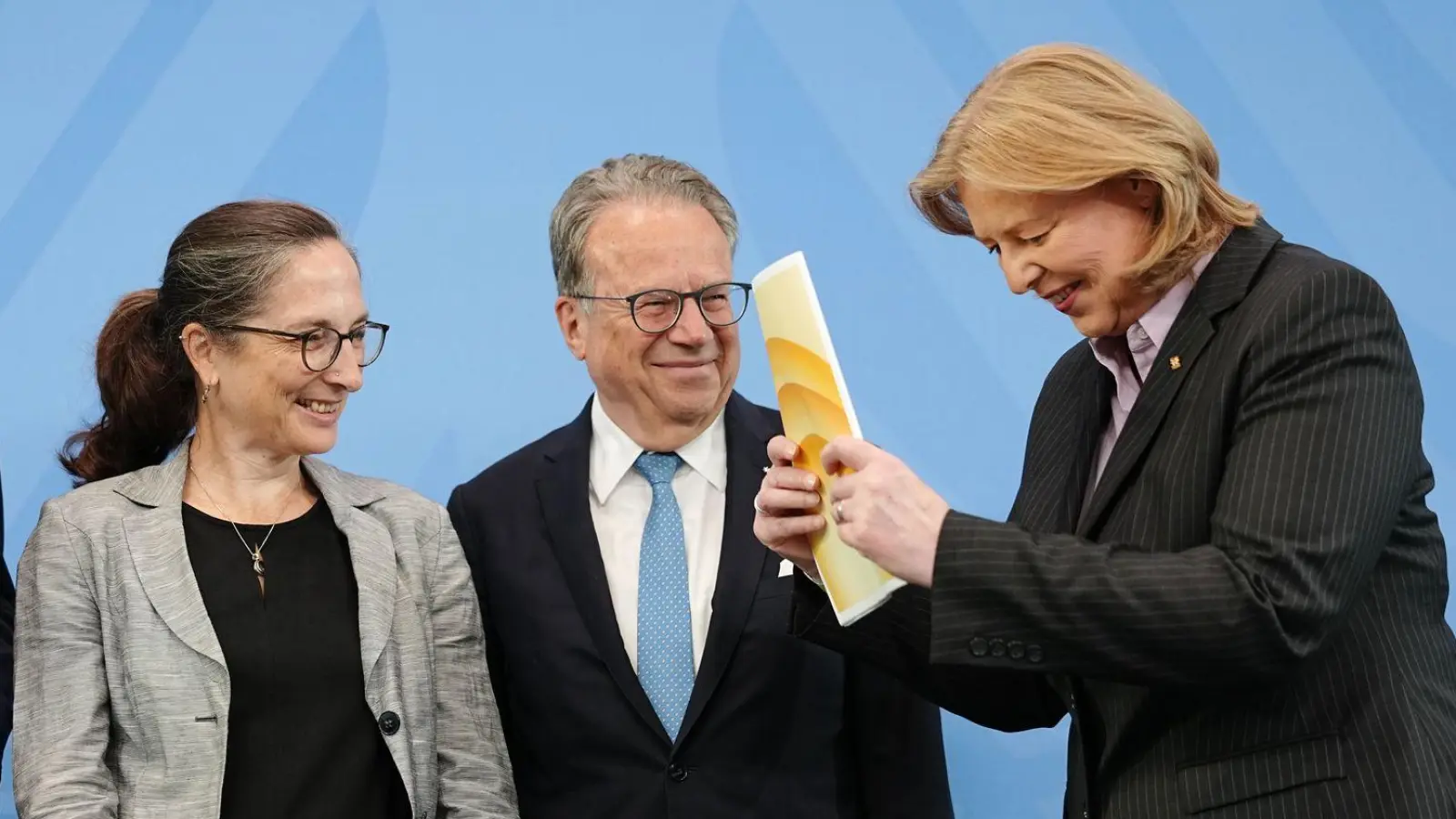 33 Vorschläge hat die Rentenkommission an die Bundesregierung übergeben. (Foto: Kay Nietfeld/dpa)
